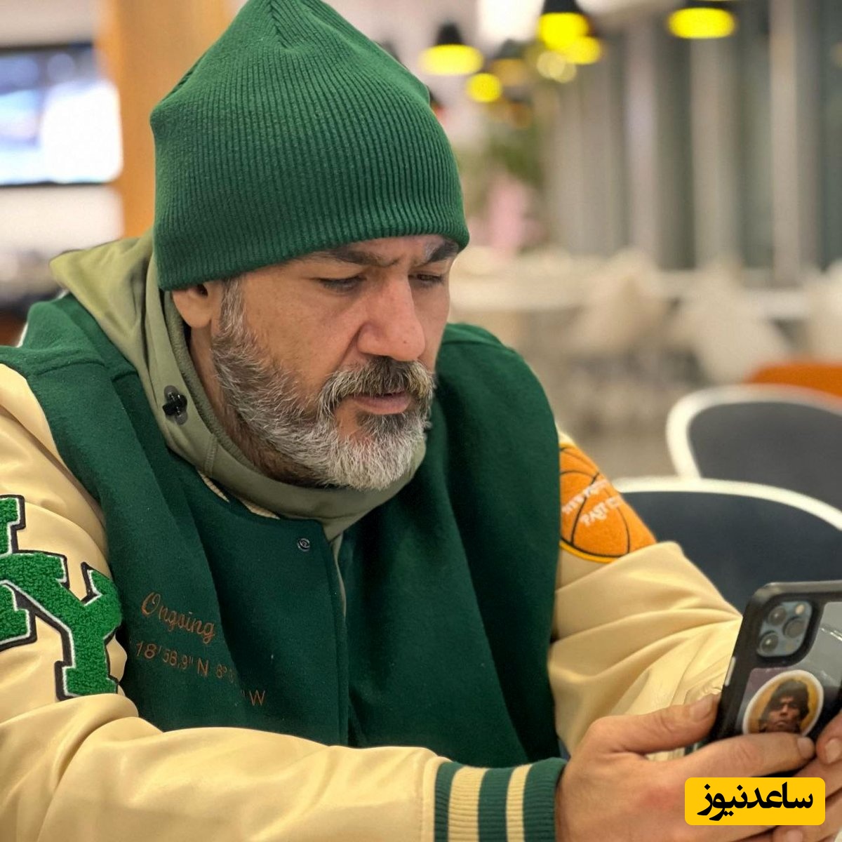 خوشگذرانی مهران غفوریان و علیرضا خمسه با بچه های محله شکرآباد