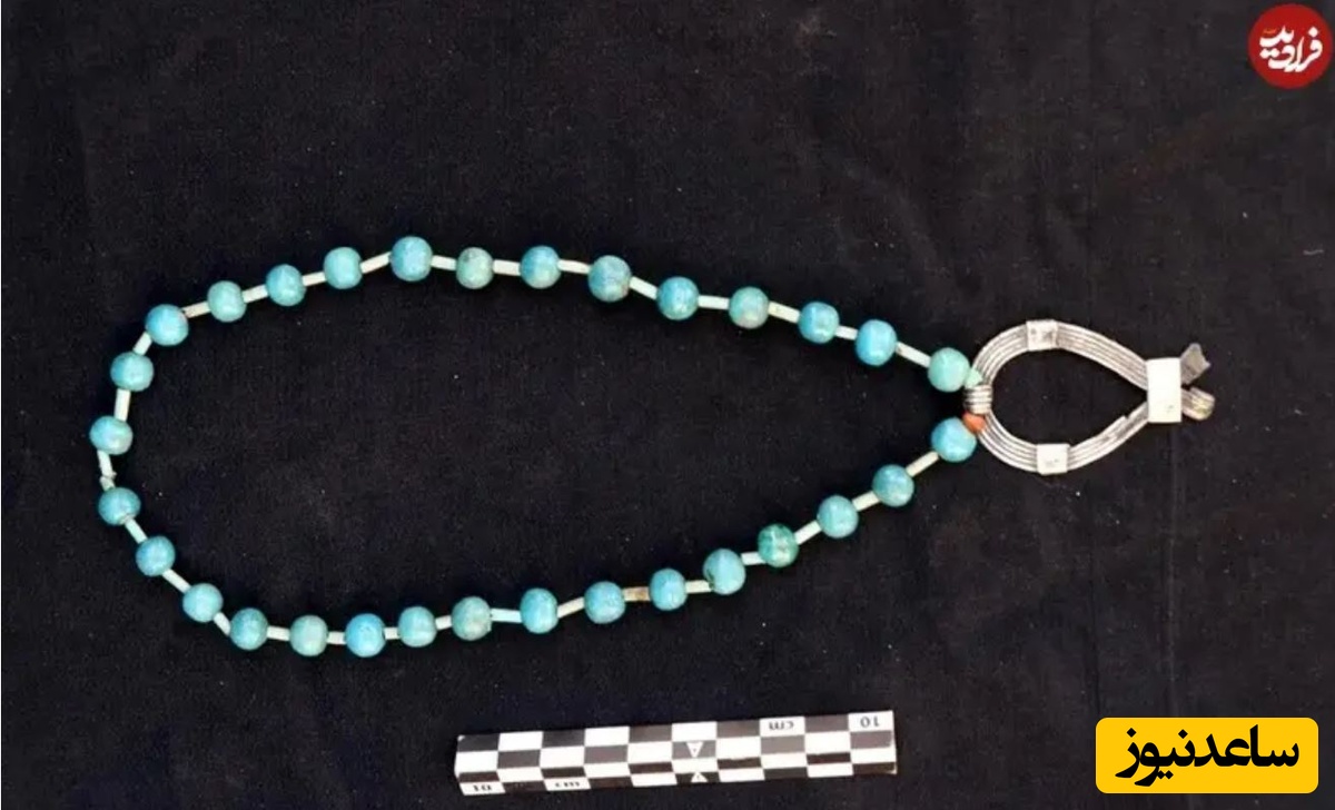 زیورآلات کشف‌شده به‌عنوان اشیاء تدفینی در مقبره‌ها