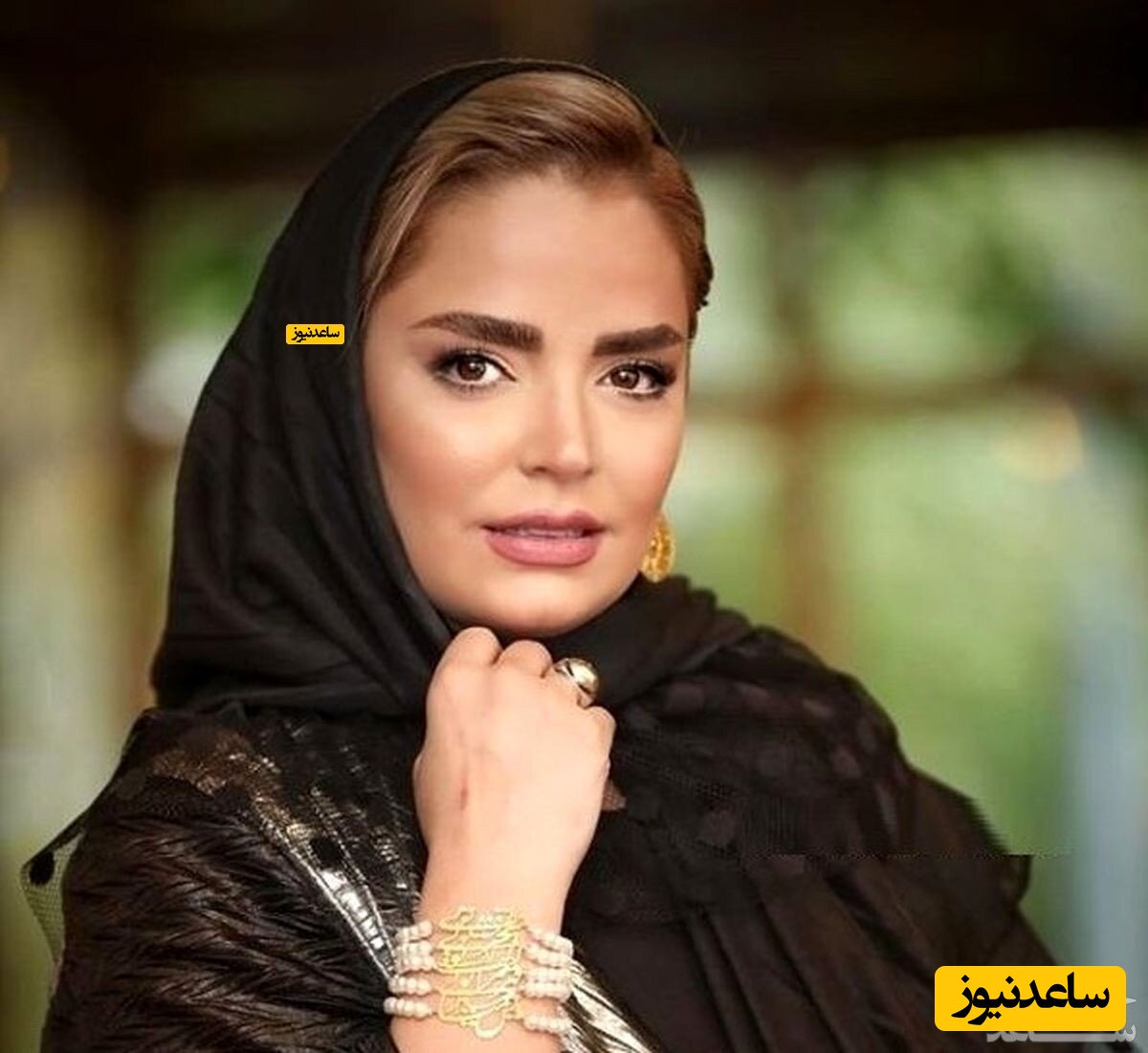 سپیده خداوردی با تیپ لاکچری پالتو پلنگی و کیف غول پیکر به کمپین پز نیست سبک زندگی رضا گلزار پیوست