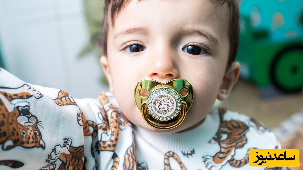 لاکچری ترین نوزاد بریتانیا؛ از حمام در شیر و عسل تا پستانک هزار پوندی