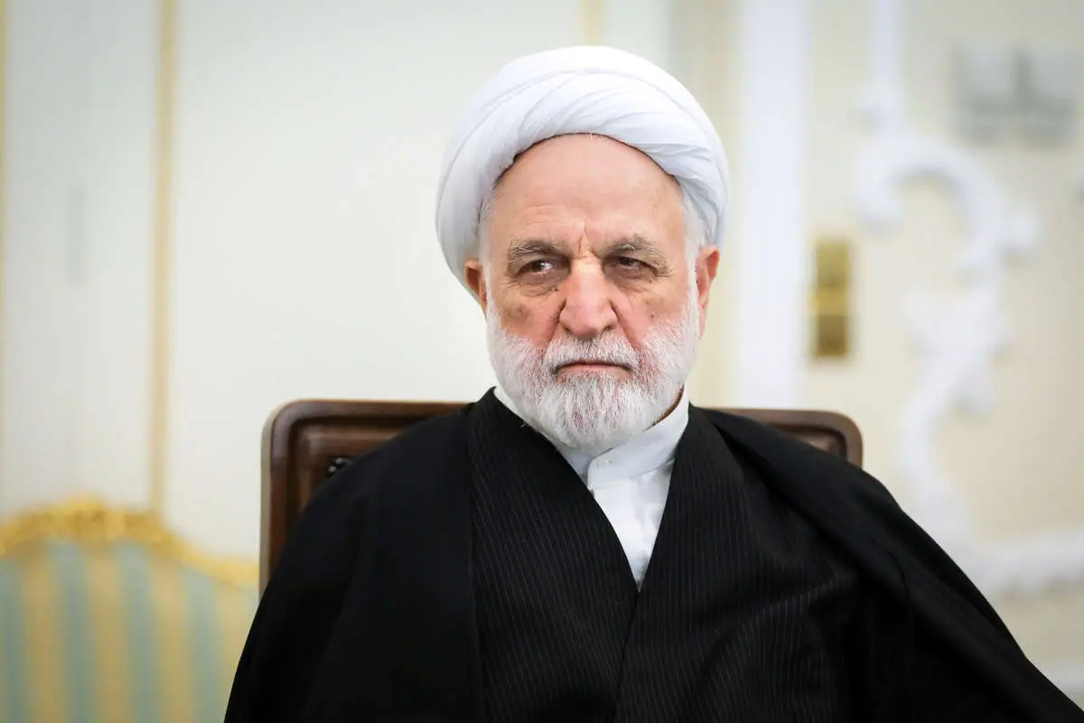 قاضی القضات نیروهای قوه تحت امر را به خط  کرد