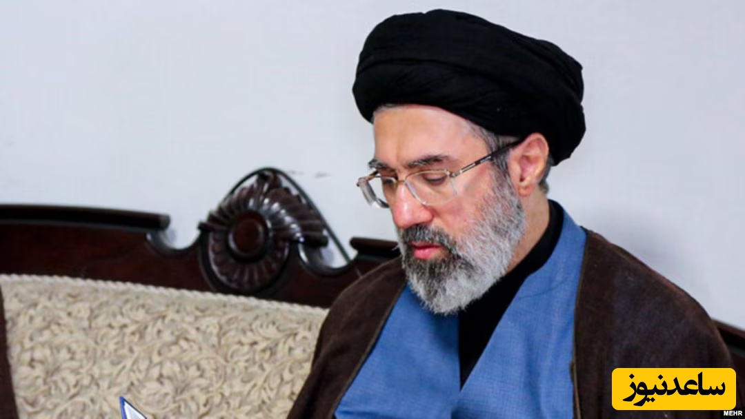 نگاهی کنیم به عکس های پسر و دختر مجتبی خامنه ای و همسرش قبل شهادت/ نگاهی به کالسکه ایرانی و ساده نوه رهبری که کهنه هم هستش