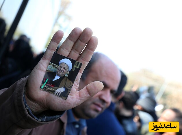 هنرمندان و ورزشکاران در یک صف برای وداع با مرحوم هاشمی‌رفسنجانی؛ فرزاد حسنی، رضا رشیدپور، علی پروین و...+عکس