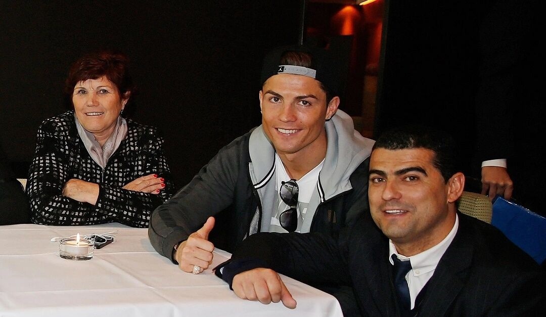 رونالدو برادر معتادش را به این شکل نجات داد: من نظافتچی بودم و 400 پوند در ماه درمی‌آوردم،مجبور شدم وام بگیرم و...