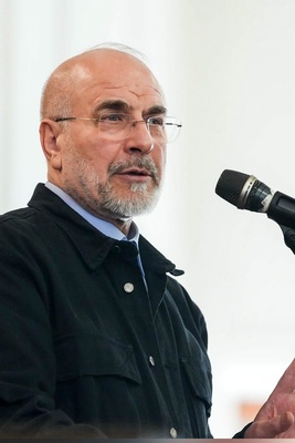 ببینید| مشت کوبنده حاج باقر به گنده گویی رئیس جمهور آمریکا: انتقام پشیمان کننده در انتظارتان است+ ویدیو