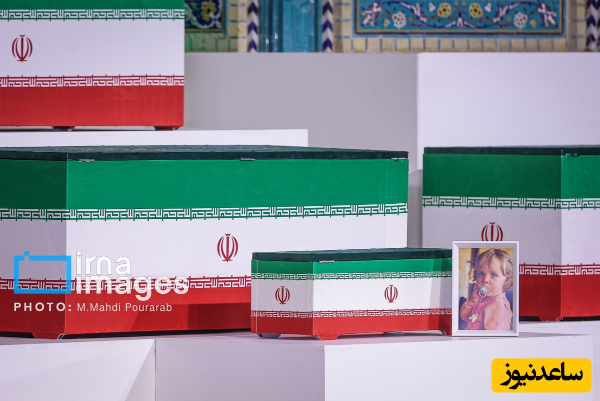 مراسم وداع با پیکر رهبر شهید