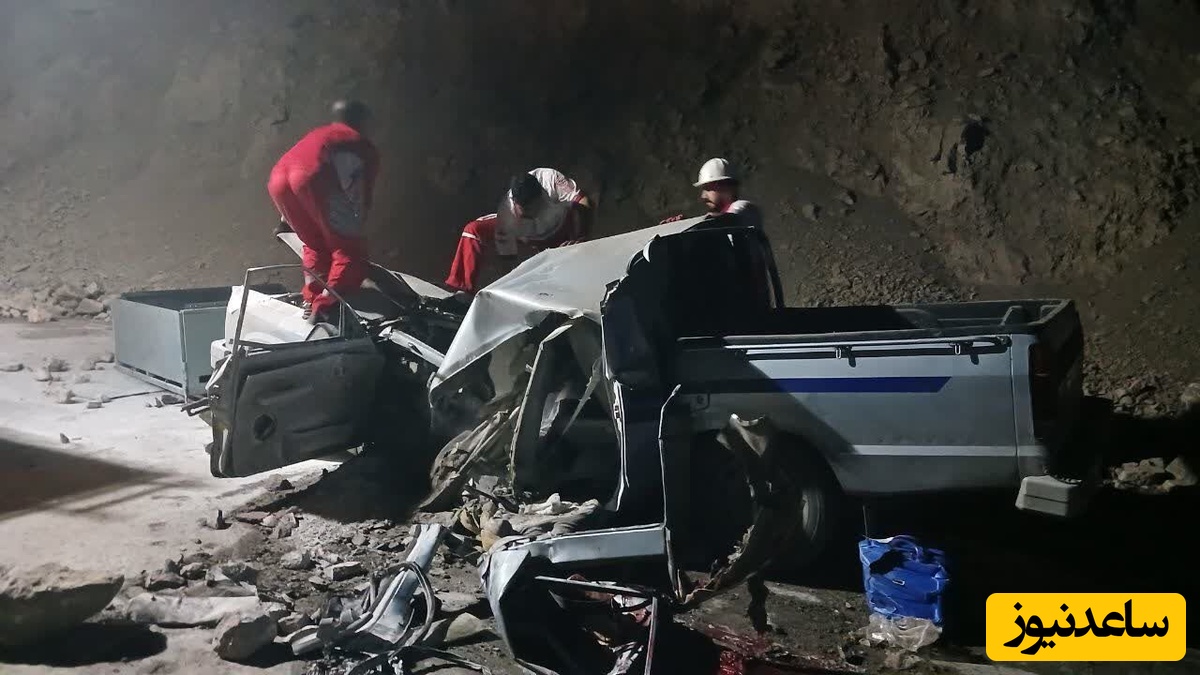 ببینید| لحظه وحشتناک ریزش کوه و درگذشت 2 هموطن در جاده های ایران/ ماشین که کاملا له شده ..