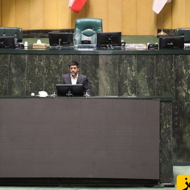 دبیر: اجازه نداده‌ایم فدراسیون کشتی رنگ و بوی سیاسی بگیرد! 💪