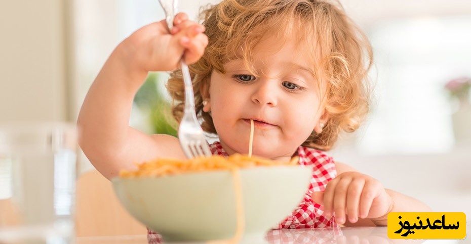 غذا خوردن کودک
