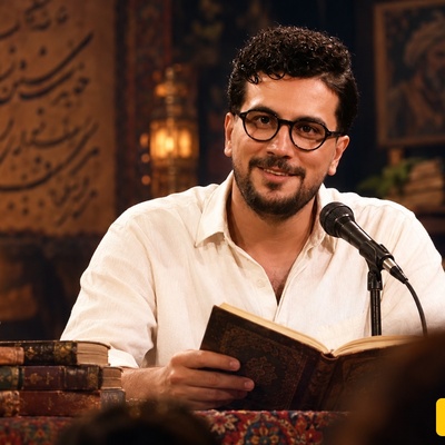 تن سعدی و حافظ در گور لرزید؛ شب شعر امیرحسین قیاسی با قافیه‌های طلایی در حد دیوان اشعار صائب تبریزی! قیاسی پای ناصر محمدخانی و زهران ممدانی را به اشعارش باز کرد
