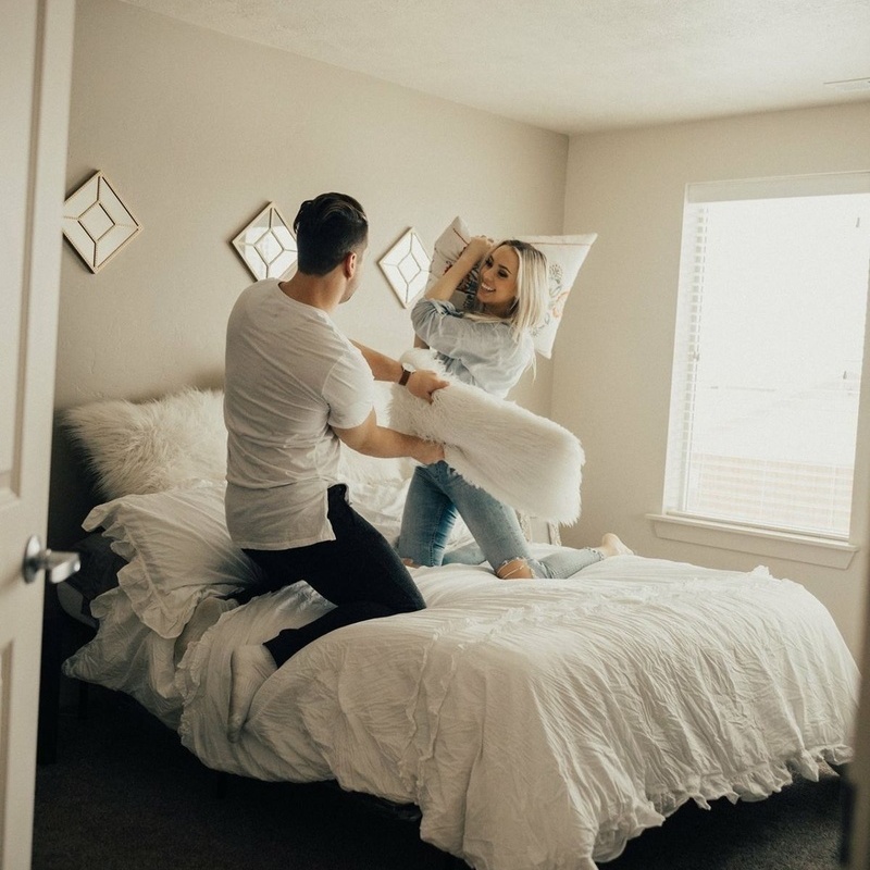 چگونه سرد مزاجی همسرم را از بین ببرم؟ راهکارهای عملی برای احیای شور و اشتیاق