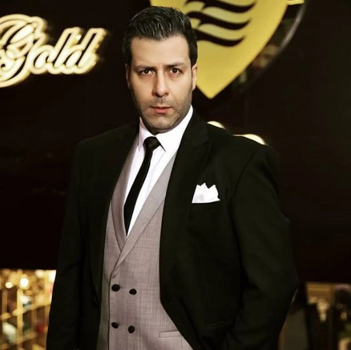 مجید واشقانی: اگه جهیزیه بدین منم حاضرم ازدواج کنم/ یه خواهر دارم که ازدواج کرده اما هنوز دایی نشدم/ پدرم دوست داشت من داروساز بشم+ویدیو