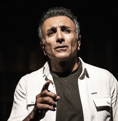 ویدئو/ امید زندگانی: اون لحظه حس کردم خونه پدر و مادرم رو آتش زدن، به پهنای صورتم اشک ریختم