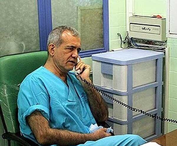 نگاهی به اتاق کار ساده و بدون تجملات پزشکیان در بیمارستان تبریز قبل از رئیس جمهوری/ چیدمانی ساده با کُمدهای چوبی و بدون زرق و برق+ویدیو
