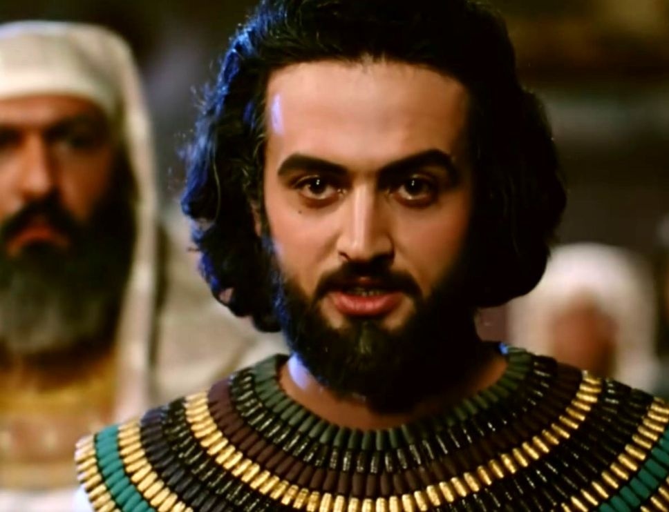 «زلیخا، یوزارسیف و بانو تی» در کنار ضرغامی؛ سال 88