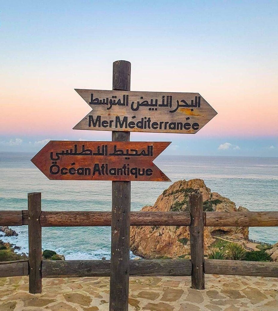 نقطه تماشایی به هم رسیدن دریای مدیترانه و اقیانوس اطلس در کشور مراکش