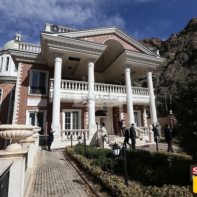 اَبَر ویلای شخص ذی‌نفوذ در حاشیه‌ رود کرج تخریب شد+فیلم