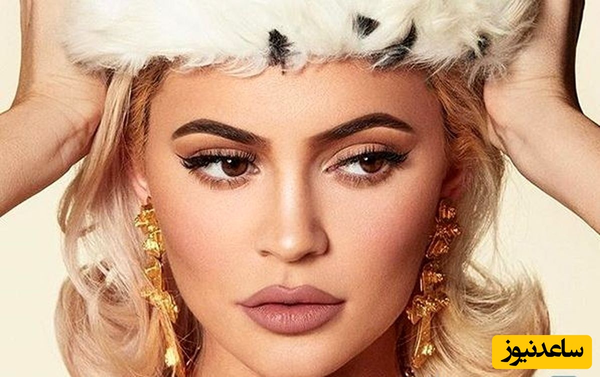 پیراهن ماکسی کایلی جنر با سر شیر به تقلید از نامزد سابق رونالدو جنجالی شد +تصویر