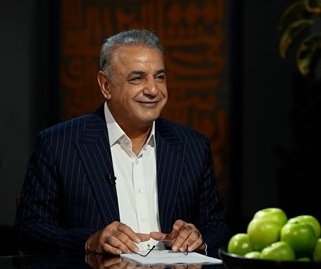 (ویدیو) احساسی‌ترین شعرخوانی استاد رشید کاکاوند از حسین منزوی: نام من عشق است آیــا می‌شناسیدم؟/ زخمی‌ام -زخمی سراپا- می‌شناسیدم؟