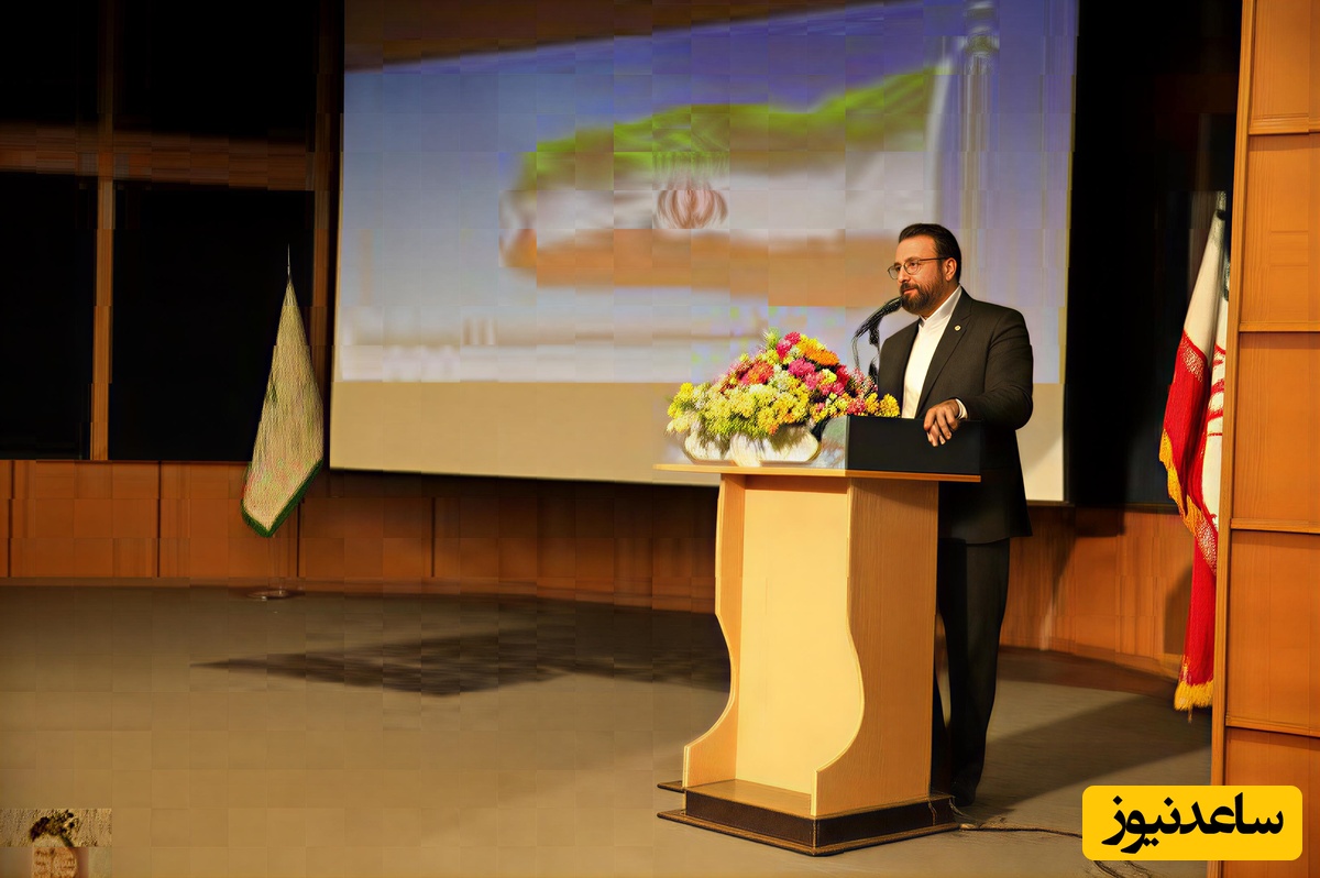 (ویدیو) هنر شعر در دستان یک دانشجوی خلاق/ غافلگیری بزرگ مخاطبان بعد از شنیدن این اثر هنری زیبا!