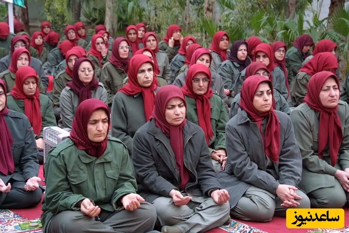 جلسات اجباری اعترافات جنسی درملا عام!/ عجب اشخاص مریضی هستند این منافقین....