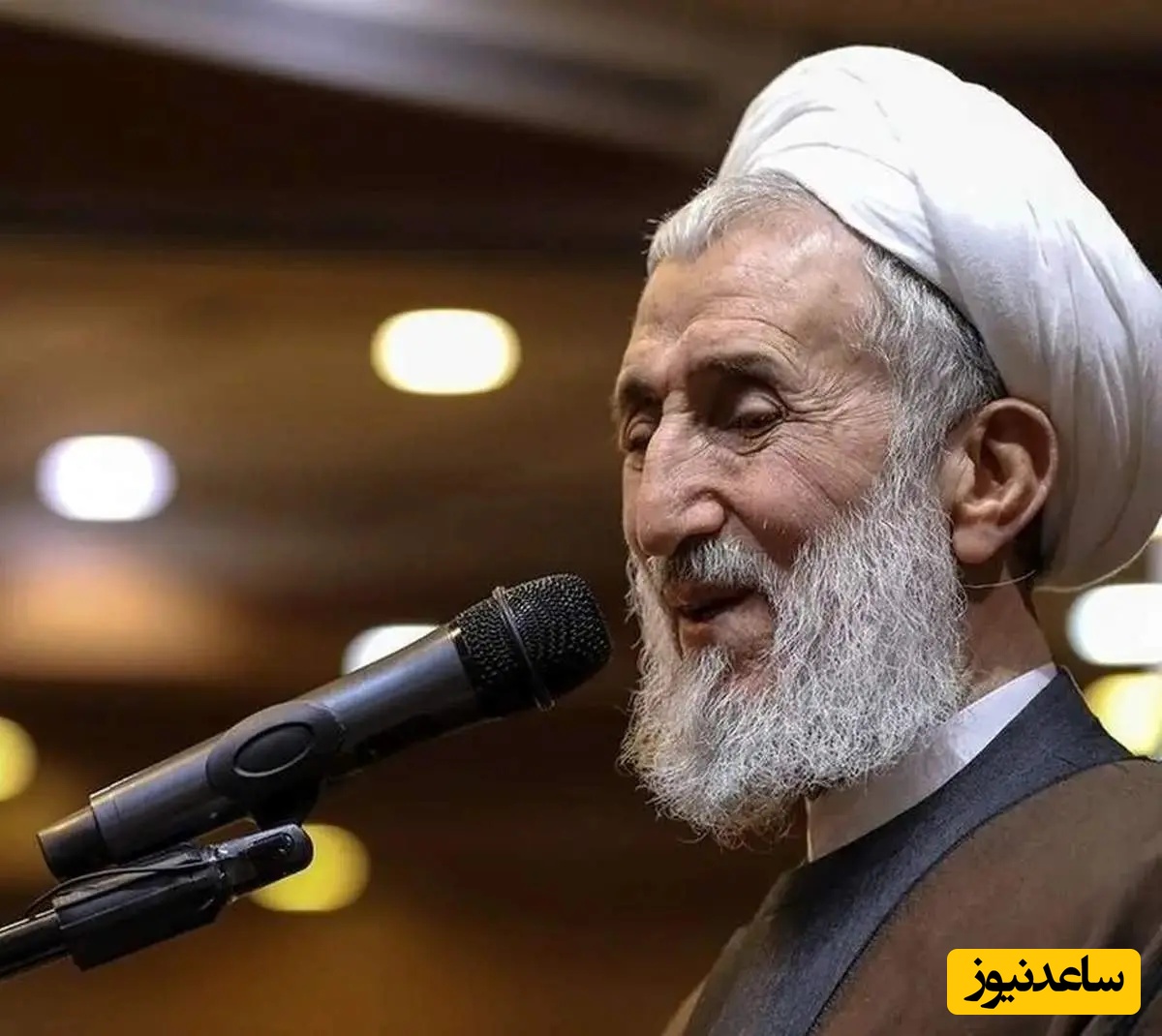 گریه‌های آیت‌الله  صدیقی در مراسم تشییع پسرش