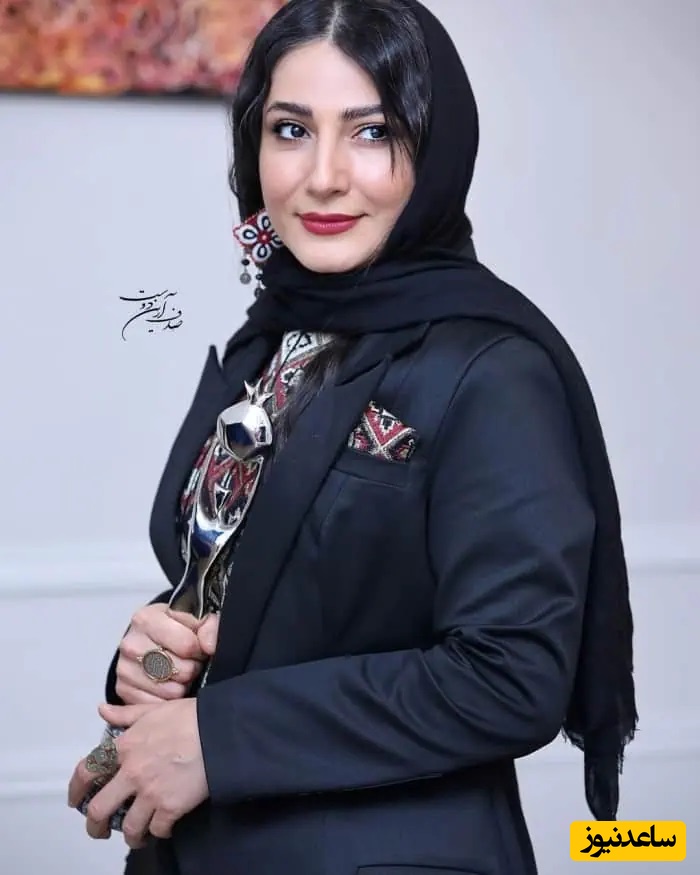 چکمه های دهه شصتی و نوستالژی جذاب سمیرا حسن پور بازیگر خوش استایل+ عکس