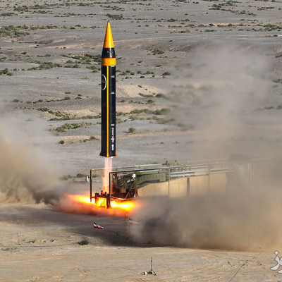 رونمایی از جدیدترین موشک بالستیک ایران با نام «خیبر»+فیلم