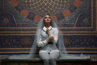 بعد از جنگ، هر کجای جهان اگر دیدی دریا هست اما آب نیست، همان‌جا زادروزِ تشنه من است!؛روایتی شاعرانه نیلوفر پارسا از دردهایی که تمام نمی‌شوند