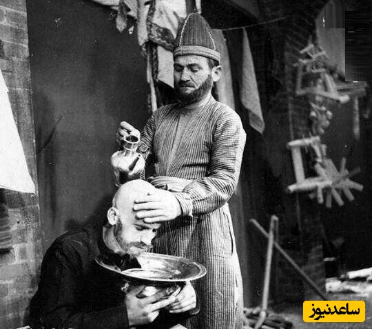 عکس های جالب و تاریخی از سلمانی های قدیمی ایران/ مدل موی قاجاری چگونه بود؟