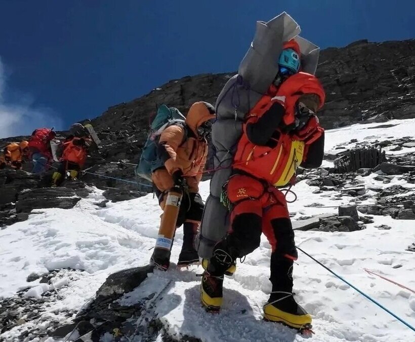 فیلم نجات غیرممکن یک کوهنورد از «نقطه مرگ»