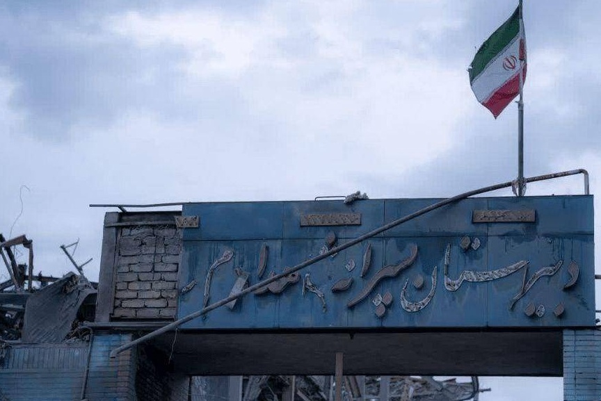 (عکس) نگاهی به خسارت حملات رژیم صهیونیستی به مدارس خمین