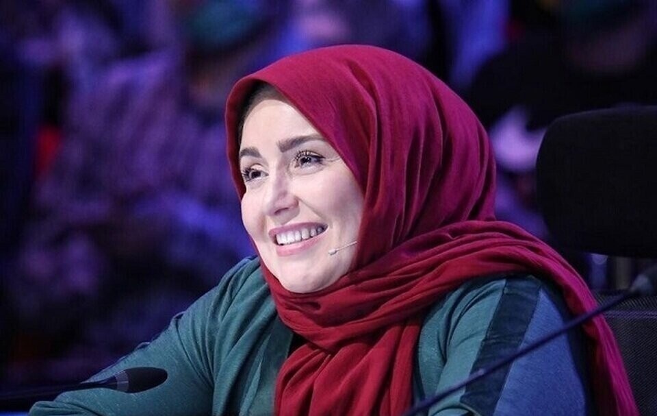 ویدیو / ژاله صامتی یه جوری استرس گرفته انگاری میخواد سیستم ناسا رو هک کنه!😂😂