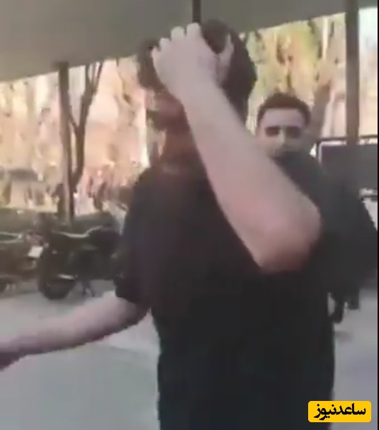 (ویدئو) سنگ ظالم، خون مظلوم؛ آیا این معنی واقعی اعتراض مسالمت‌آمیز است؟