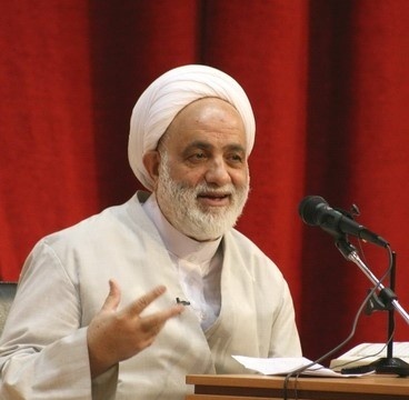 (ویدیو) پیشنهاد ازدواج حاج‌آقا قرائتی: من طرفدار ازدواج بچه دبیرستانی ها هستم نه دانشجو ها...