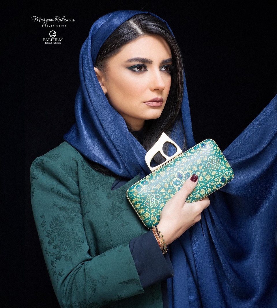 ذوق و هیجان لیندا کیانی برای هدیه های سورپرایز جذاب خارجی !