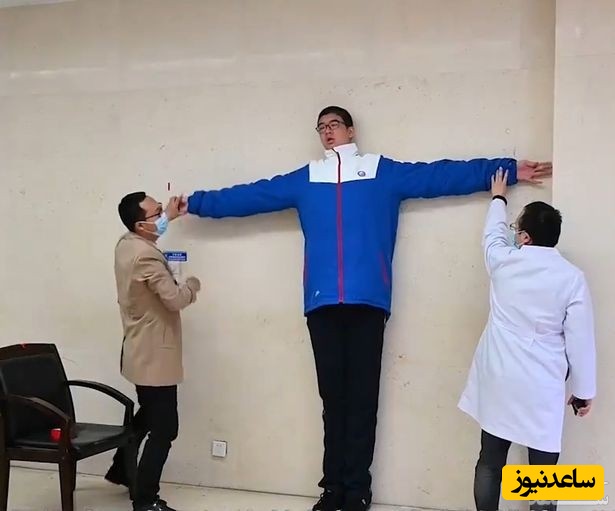 بچه قد بلند