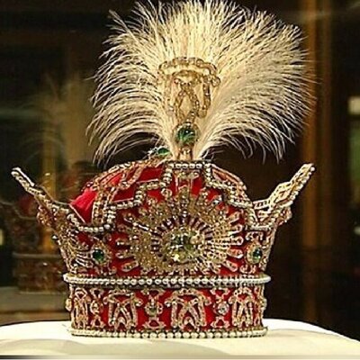 جواهرات سلطنتی از قاجار تا پهلوی/ جواهراتی که از لباس‌ها حذف شد