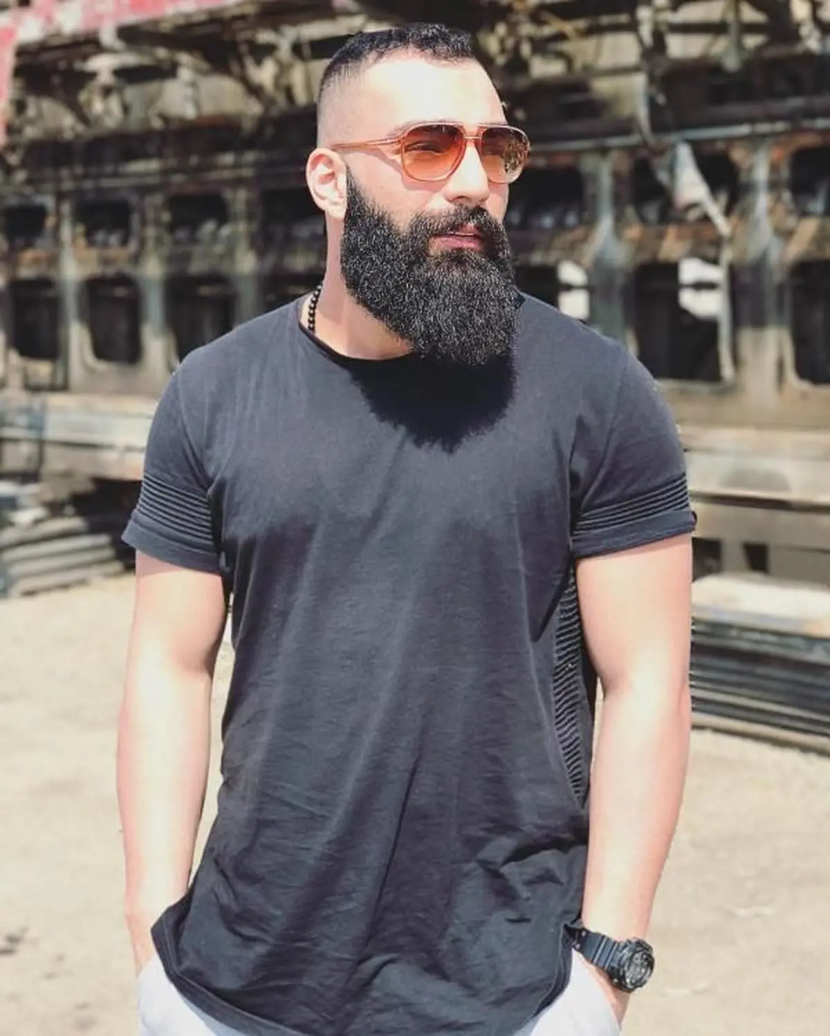 نسخه جدید حمید صفت؛ بازیگر بامداد خمار با تغییر 360 درجه‌ای در استایلش همه را شوکه کرد +عکس