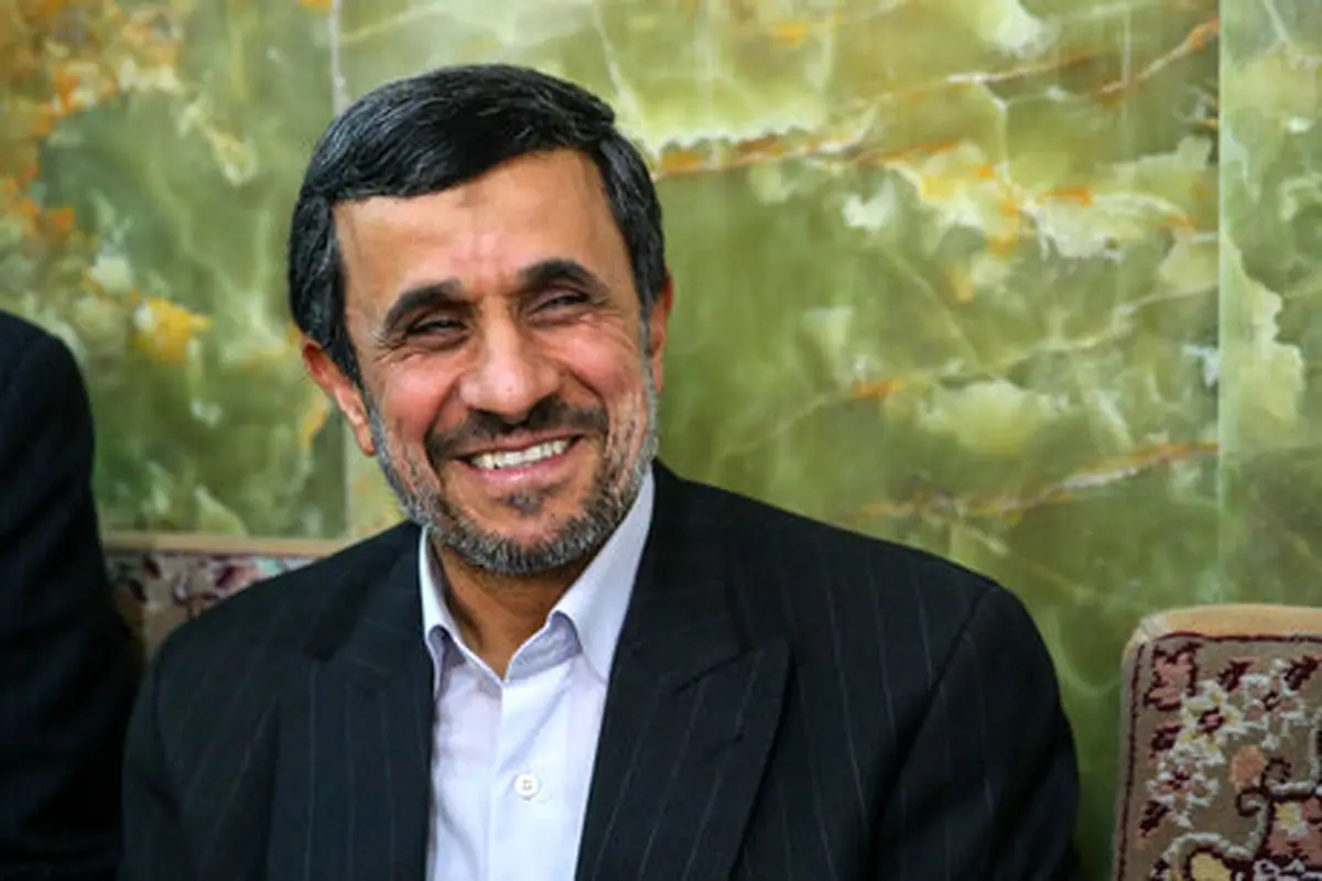 حالا که بحث انرژی هسته‌ای و غنی‌سازی داغه؛ یادی کنیم از سخنان محمود احمدی‌نژاد درباره دختر 16 ساله‌ای که در منزلش انرژی هسته‌ای می‌ساخت!+ویدیو