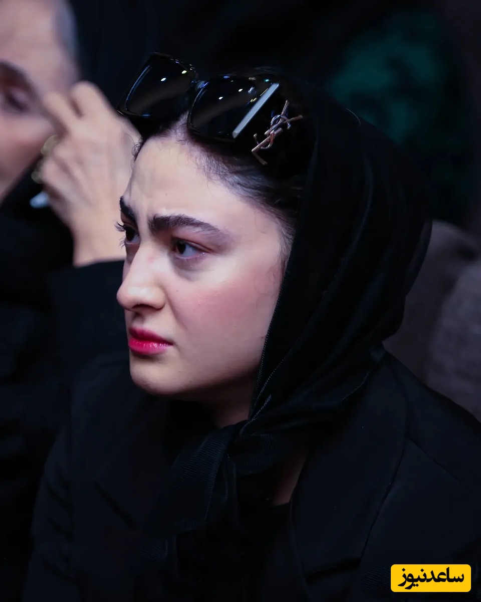 اشک‌های بی‌امان مریم مؤمن در مراسم ترحیم اکبر عبدی؛ وداعی تلخ با پدری که آغوشش پناه سینما بود