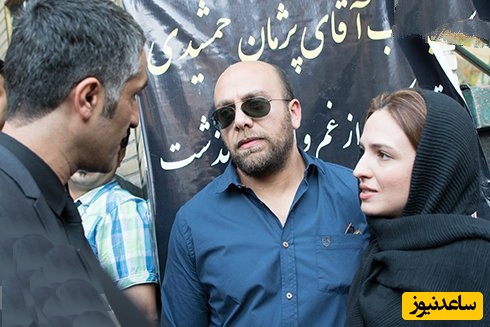 سنگ تمام سلبریتی‌ها برای غم بزرگ پژمان جمشیدی؛ حضور لاله اسکندری، پیمان قاسم‌خانی، عادل فردوسی‌پور و... در مراسم ختم مادرش تا تاج گل‌های اعیانی و بنر تسلیت از طرف شیلا خداداد و همسرش+ویدیو