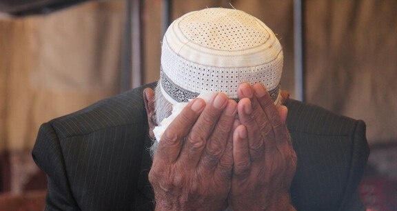 چادر عزای مراسم تشییع صابر کاظمی، جوان پَرپَرشده تیم ملی والیبال ایران در شهر آبا و اجدادی‌اش+فیلم/ روحش شاد و مسیرش پرنور