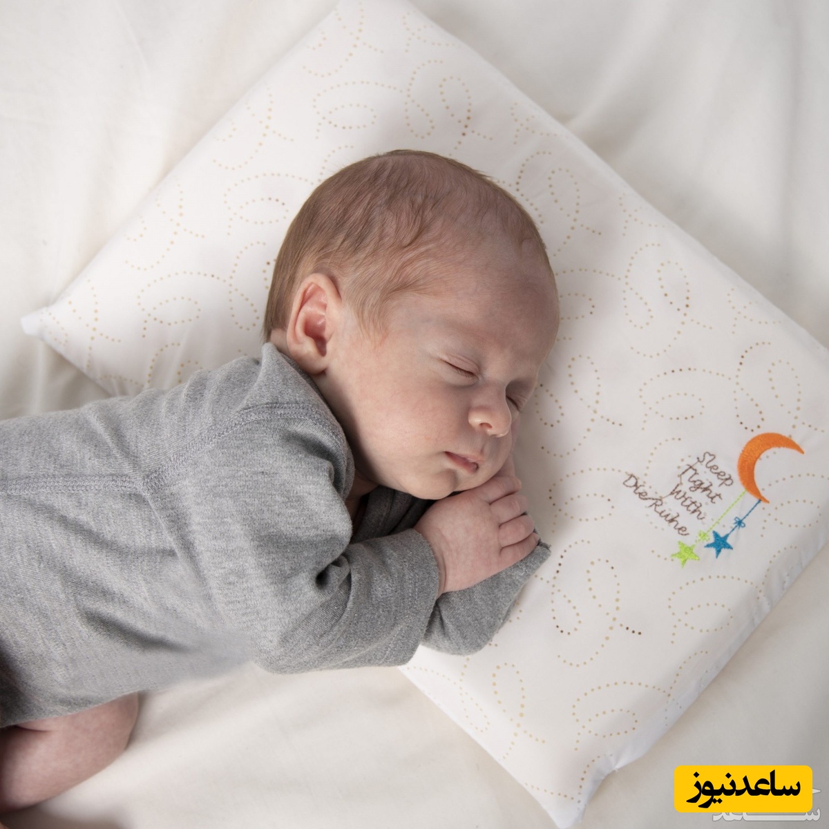 نکاتی در مورد بالش نوزاد و زمان مناسب استفاده از آن