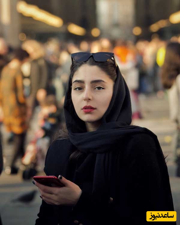 نیک آفرید سماواتی بازیگر سریال شکارگاه در استایل آبی‌ خارق‌العاده و متفاوت با شال توری!/ چقدر شیک و جذابه💕 +عکس