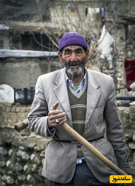 خلاقیت خنده‌دار "کشاورز ایرانی" در پختن جوجه کباب با شن کش حماسه آفرید/خلاق تویی، بقیه اداتو در میارن داداش😂