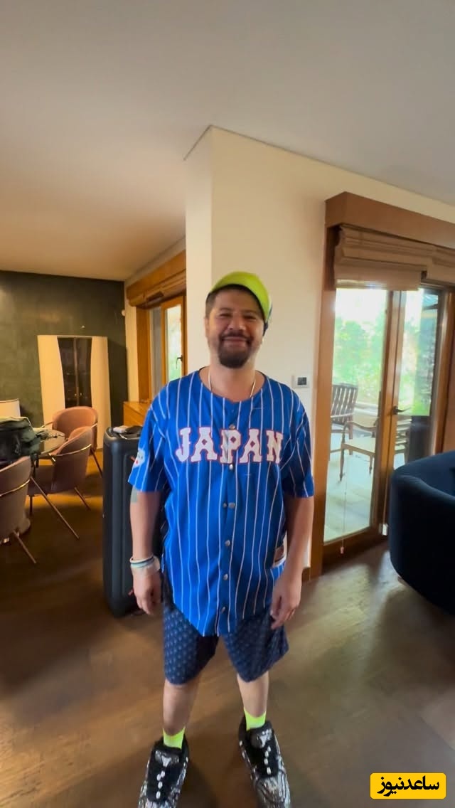 نگاهی به چیدمان ویلای 100 متری علی صادقی سلطان کمدی کشورمان با تراس بهشتی، کنسول مدرن، مبلمان راحتی و...