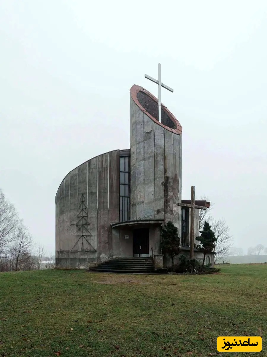 کلیسایی عحیب با معماری خشن در دل روستایی 200 نفره+ عکس