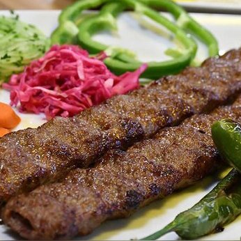 ذوق زدگی رفیق صمیمی کریس رونالدو از تست کباب کوبیده در رستوران ایرانی