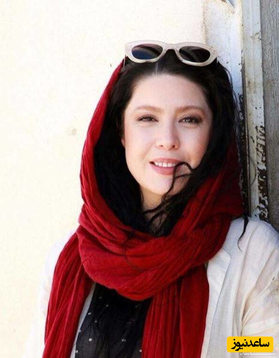 نازنین کریمی 